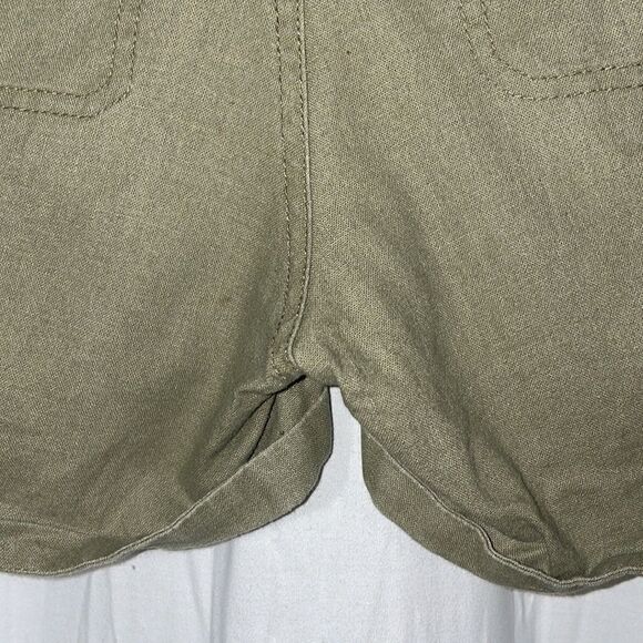 New your and company shorts - Picture 9 of 10